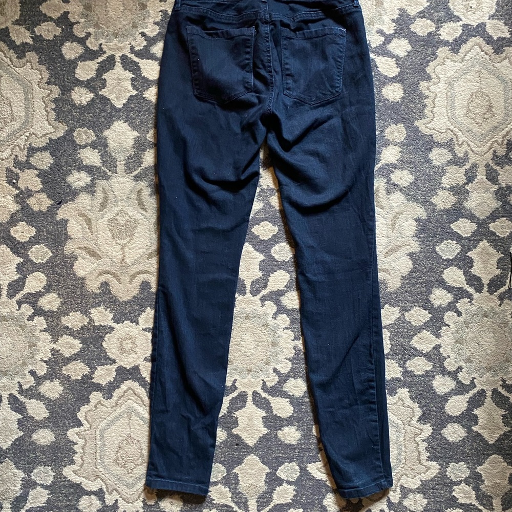 Jessica Simpson Jeans - Picture 4 of 5